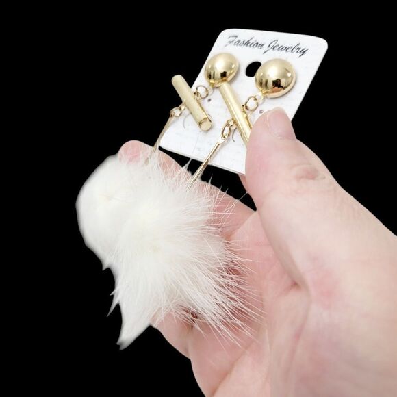 2/$20 Brand New Gold Tone White Furry Earrings - Picture 5 of 7